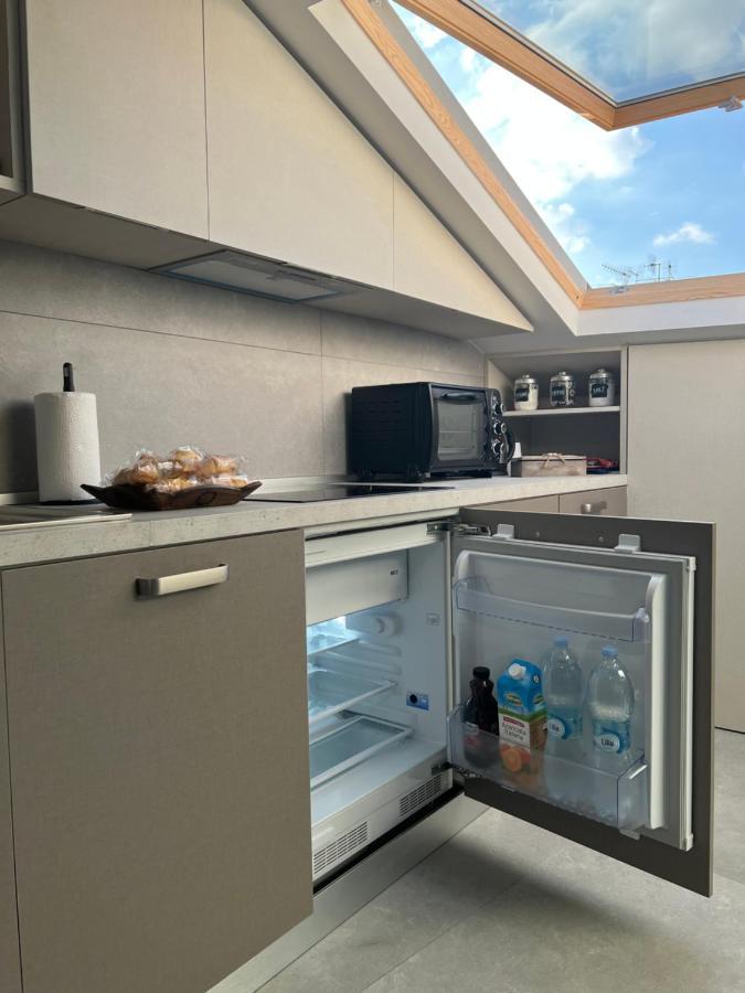 Wanda House Apartment เนเปิลส์ ภายนอก รูปภาพ