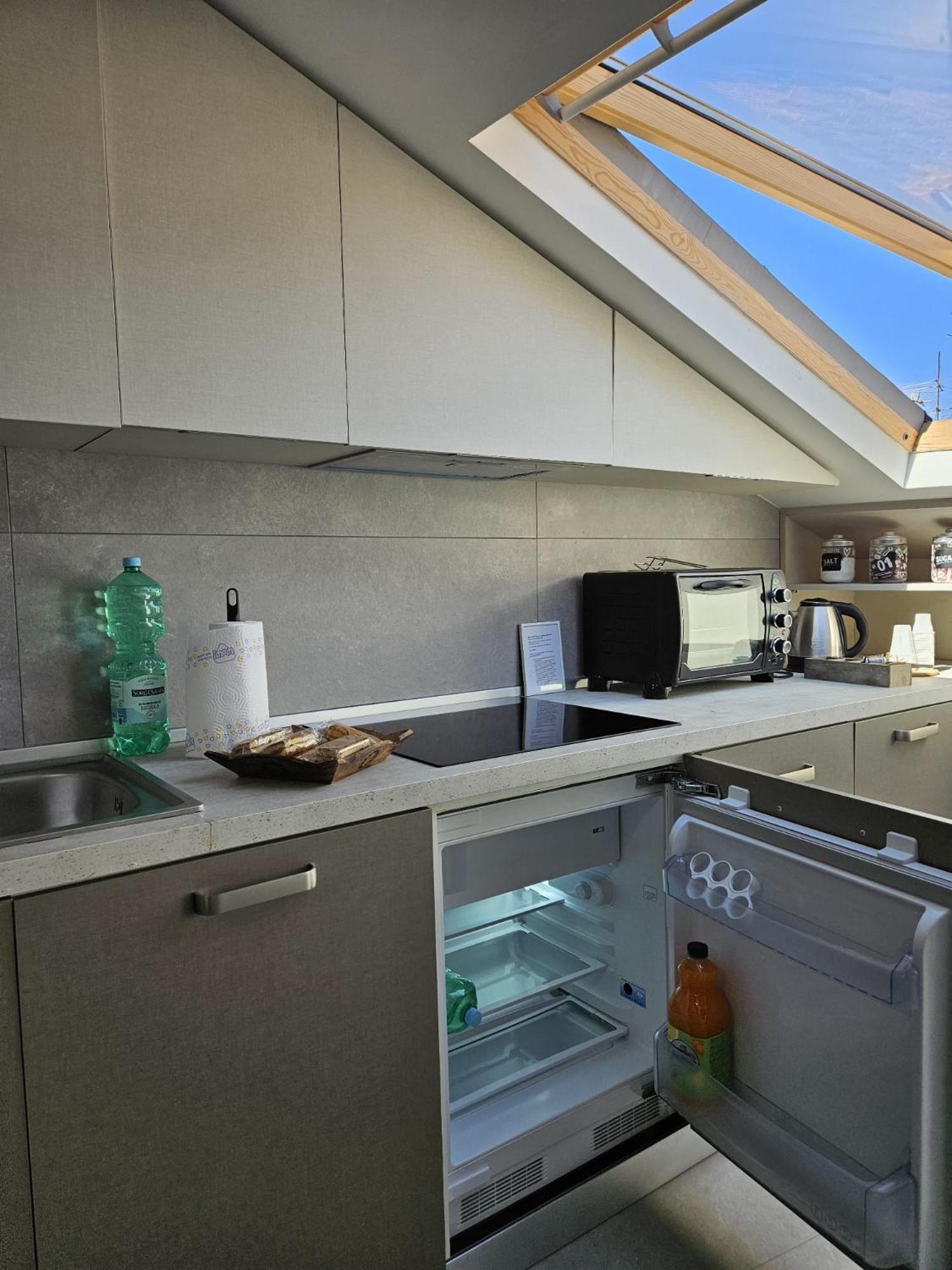 Wanda House Apartment เนเปิลส์ ภายนอก รูปภาพ